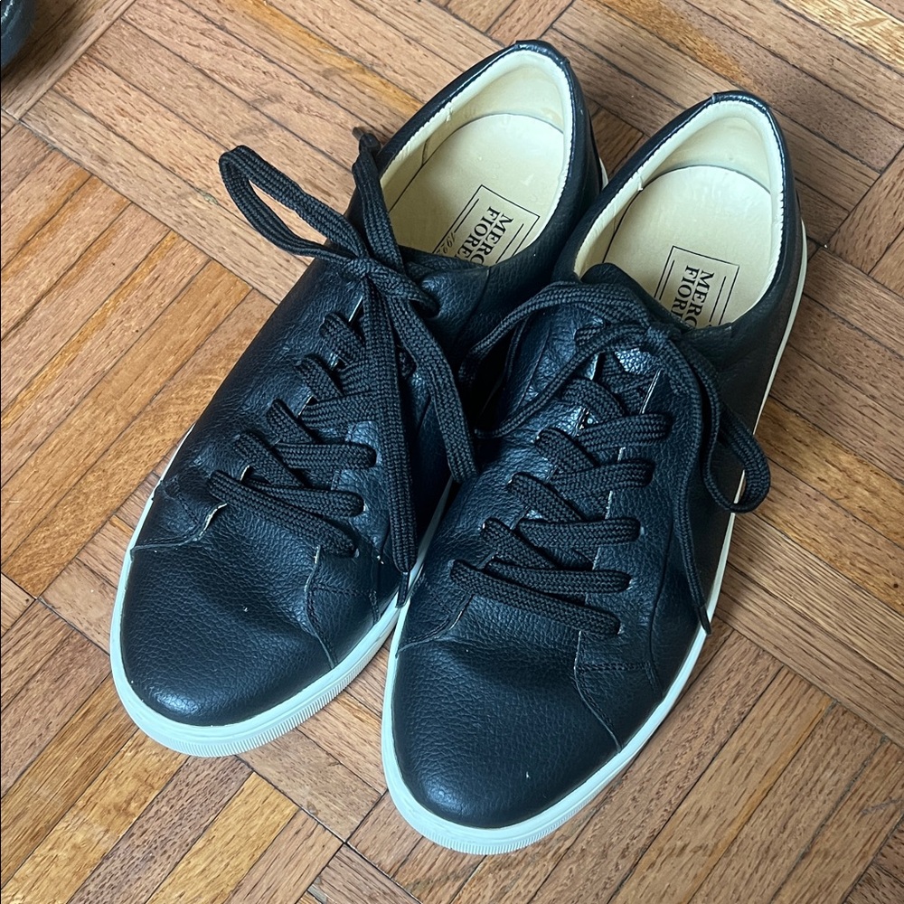Black Leather Men's Sneakers